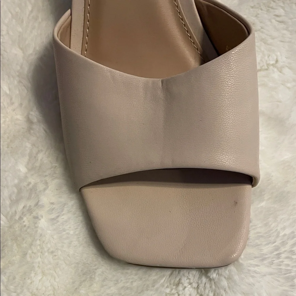 Cushionaire Women's Tan Mules - Picture 5 of 9